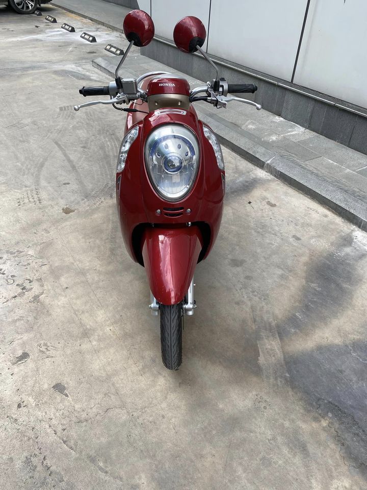 Honda Scoopy 2015