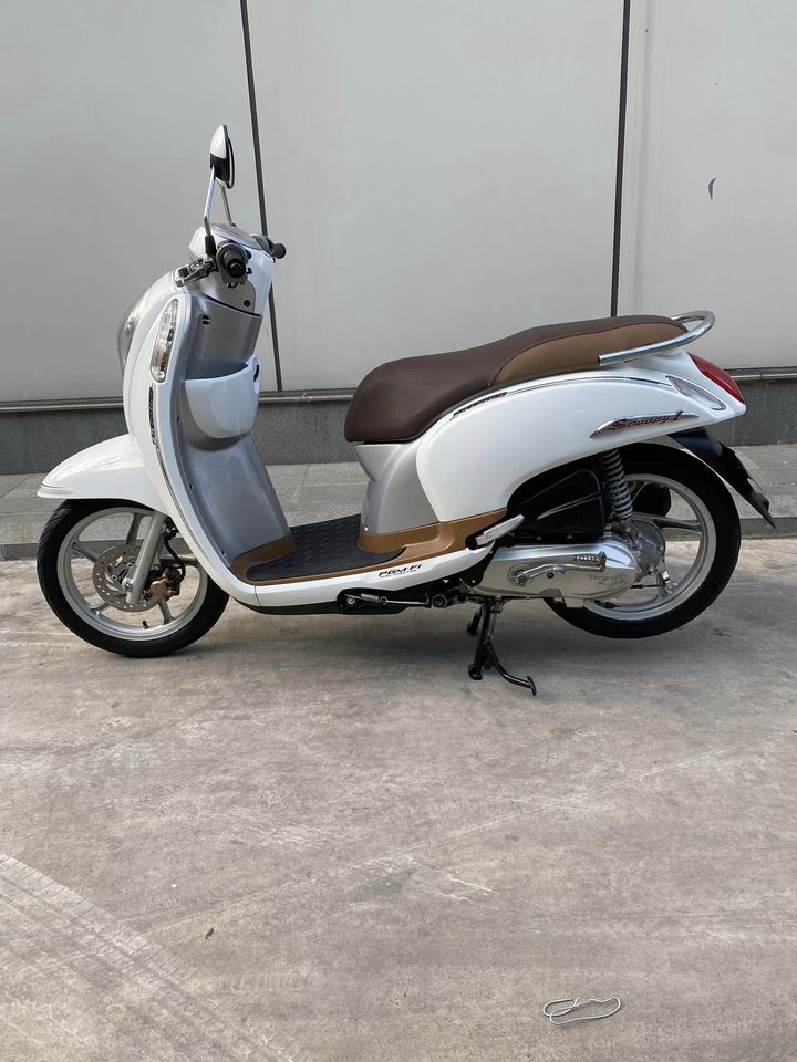 Honda Scoopy 2014