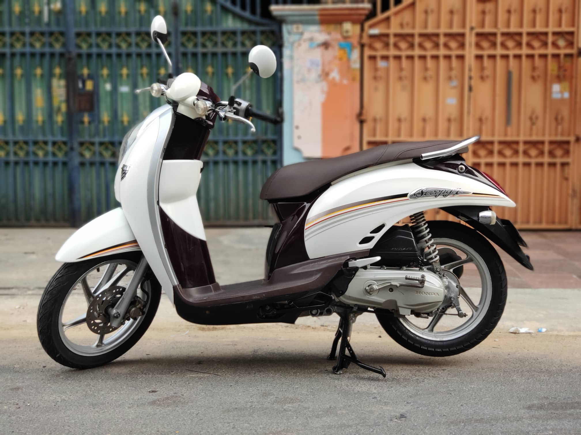 Honda Scoopy 2012