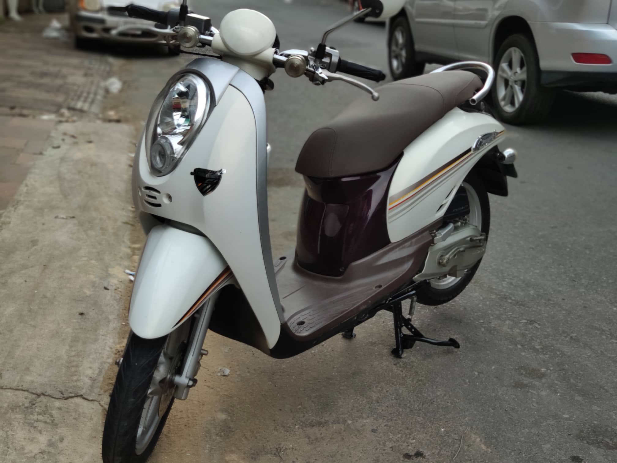 Honda Scoopy 2012