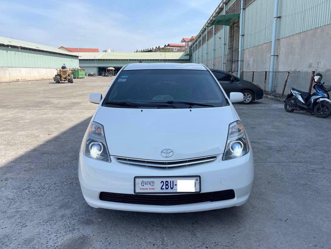 PRIUS 08 ស្លាក់លេខ