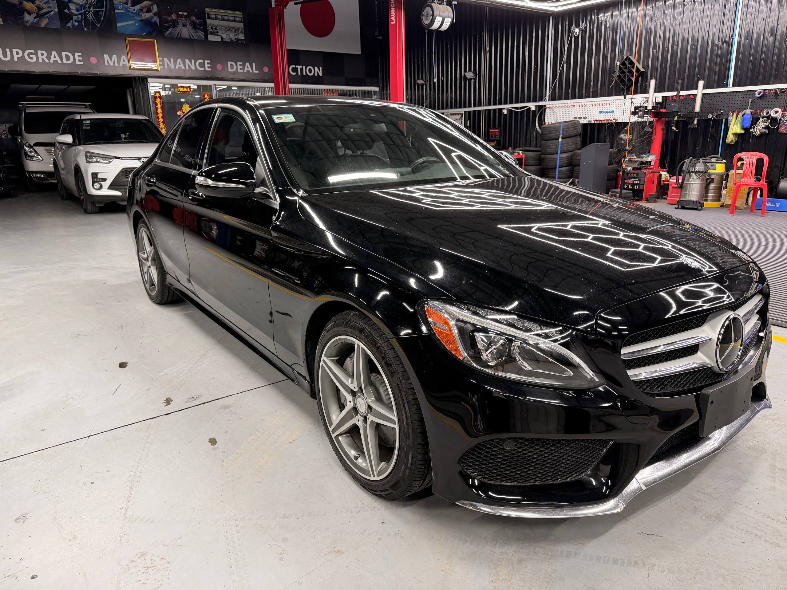 Mercedes-BenzC300